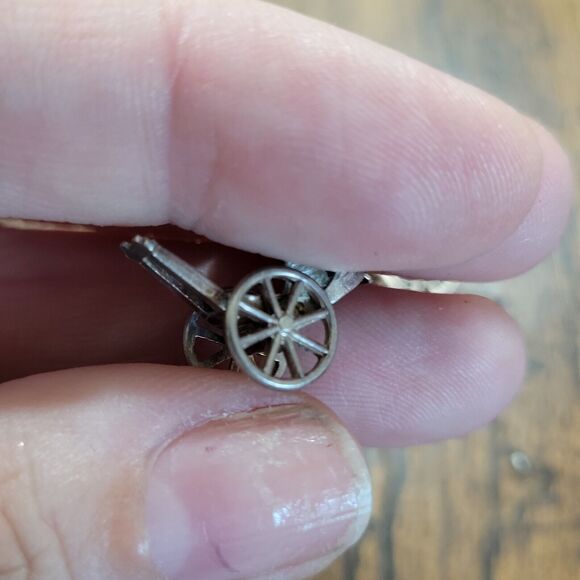 Vintage Silver Japanese Rickshaw Earrings Screw Back Box moving wheels - Picture 4 of 5